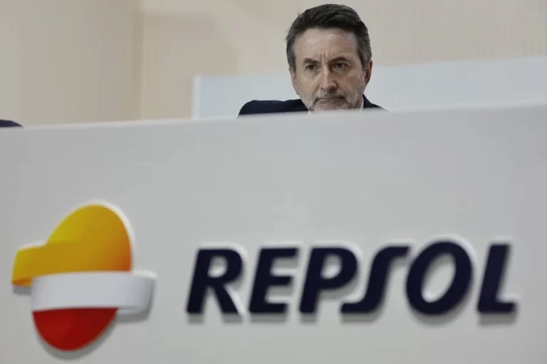 Repsol planea demandar por el apagón valorado en 175 millones, mientras BBVA no ve razones para