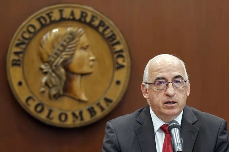 Colombia anula el convenio de Línea de Crédito Flexible con el FMI por riesgo de préstamos