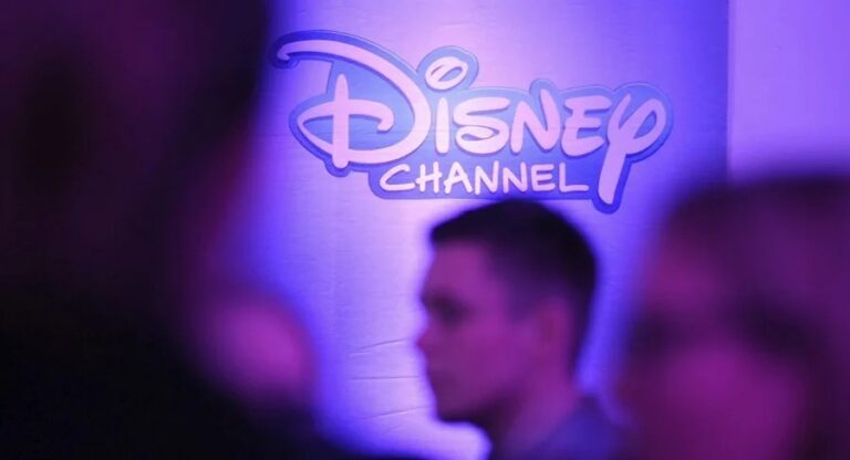 Disney obtiene 12.404 millones en 2025, un aumento del 149 % respecto al año anterior