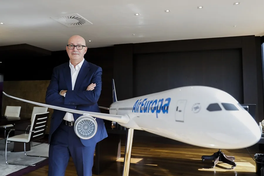 Jesús Nuño de la Rosa renuncia como CEO de Air Europa; Puente presenta el AV350 para la conexión