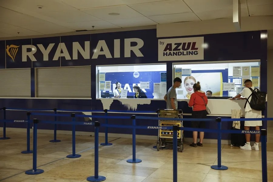Ryanair reporta beneficios de 2.540 millones de euros en el primer semestre, un 42 % más, OPEP+