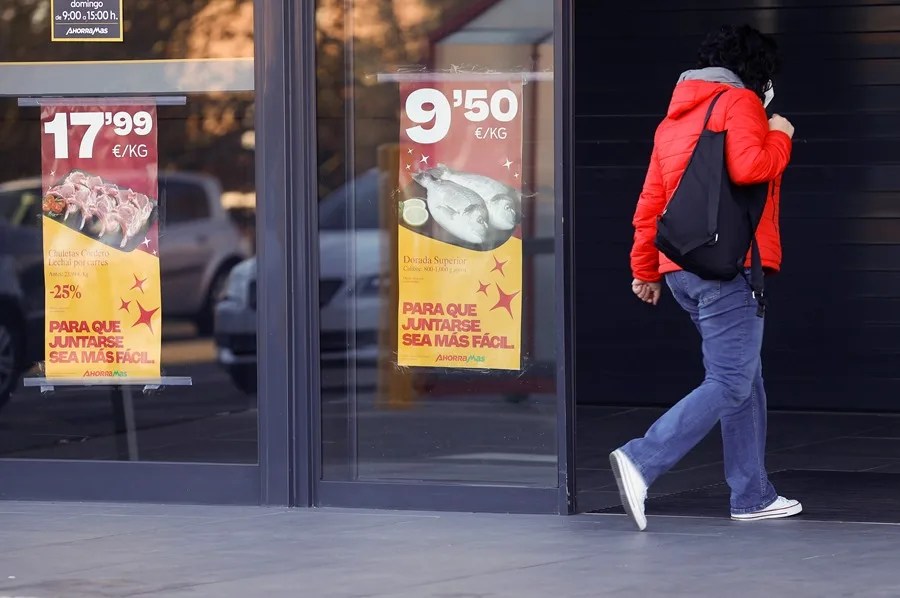La inflación en España baja a 2,4 % en enero por la energía; la economía creció un 2,8 %