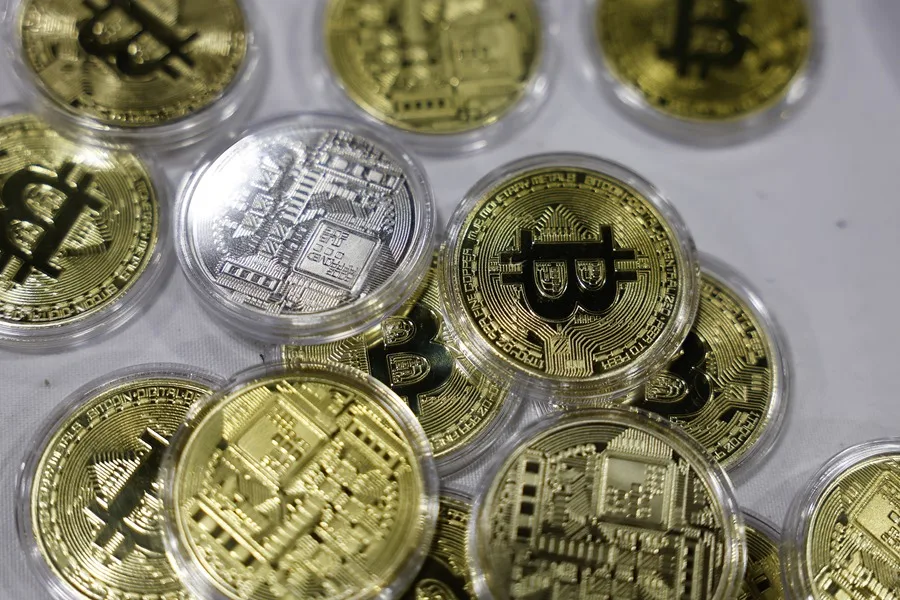 El bitcoin se recupera a 78.500 dólares tras caer a 75.700, niveles más bajos desde abril